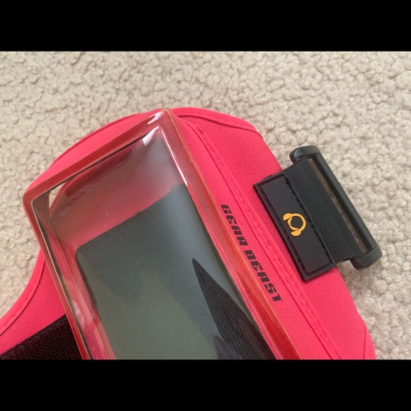 Gear Beast Running Armband for IPhone 6 - Picture 4 of 8